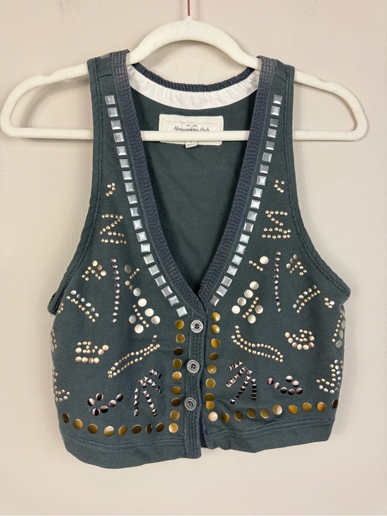 Abercrombie & Fitch Tops - Abercrombie & Fitch Y2K Vest Womens Large Stud Embossed Gray Silver Hippie Metal
